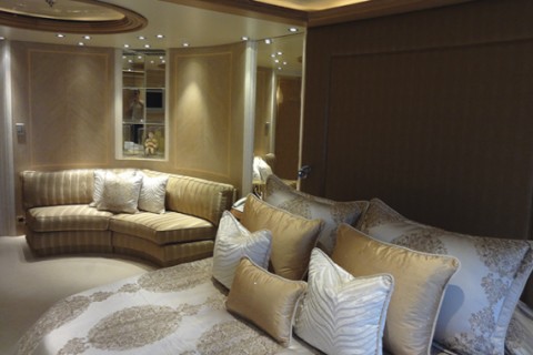 280′ Mega Yacht